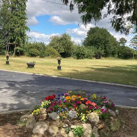 Knockreagh Farm Mountain Or Cedar Views *