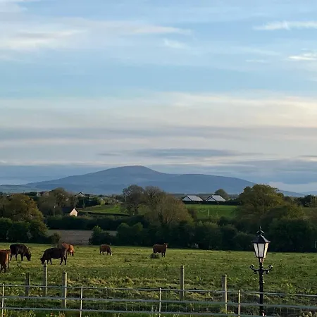 Knockreagh Farm Mountain Or Cedar Views Tatil Evi *