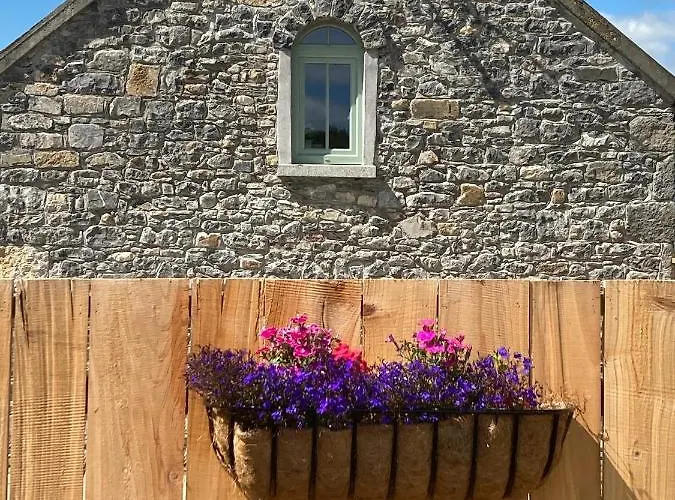 Knockreagh Farm Mountain Or Cedar Views Dom wakacyjny *