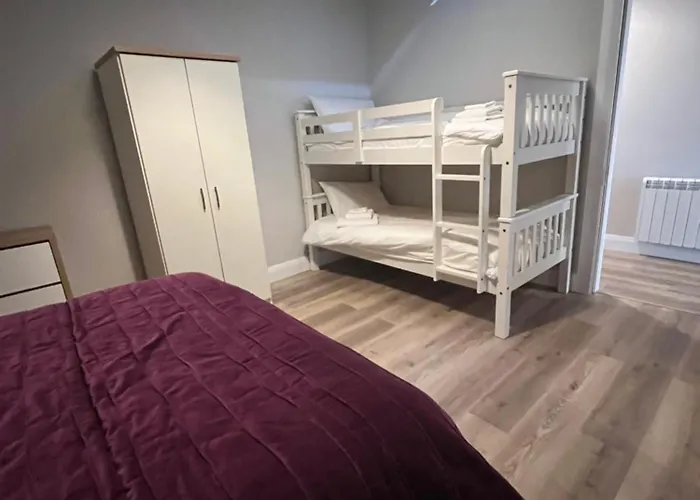 Dom wakacyjny Knockreagh Farm Mountain Or Cedar Views Kilkenny